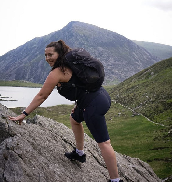 Fitbit Straps for Hiking: Stay Active and Comfortable on the Trails